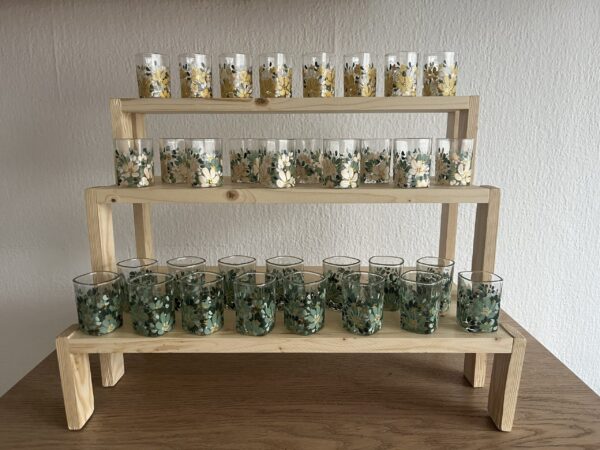 négyzetes felespohár üvegkert 3 Sárga, kék és zöld virágmintás kézzel festett felespohár kollekció