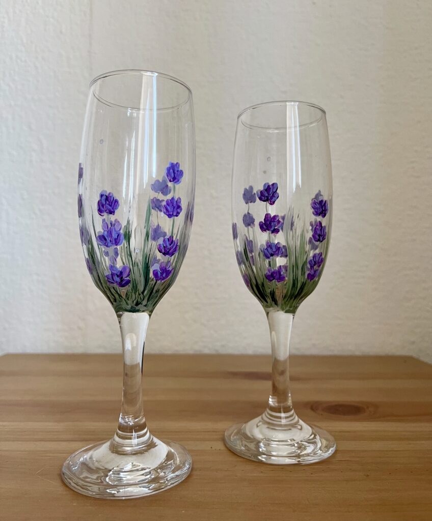 Kézzel festett levendulás üvegpohár